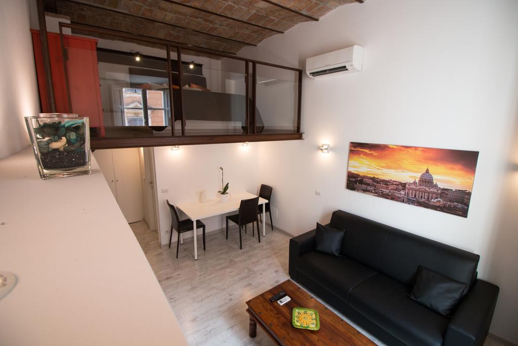 Inner House Roma Quarto foto